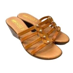 Tuscany Resort by Easy Street Tan Slide Wedges Size 8M